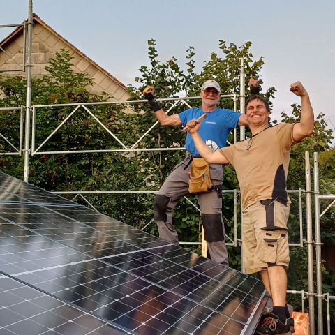 16 kWp Dach mit Knick