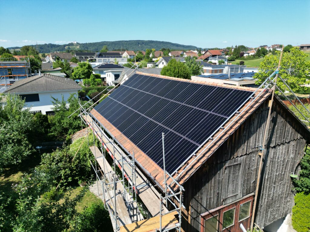 34kWp / 20kWh Scheunendach